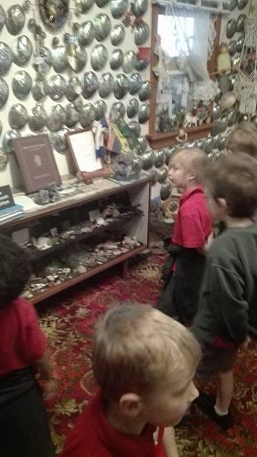 Team Awa's Visit to the Art Gallery and Museum