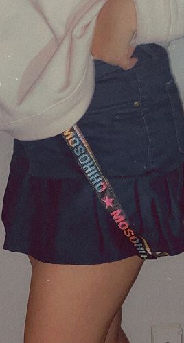 Elisha's stylish mini skirt made from a pair of jeans.