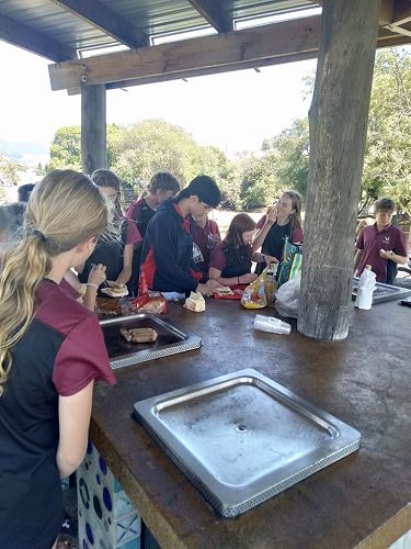 The Institute of Sport class enjoy a BBQ at Tahunanui