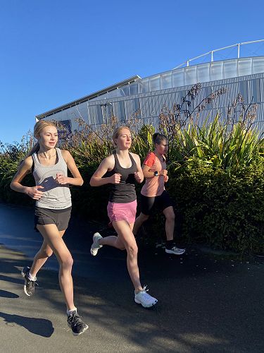 Lead running group
