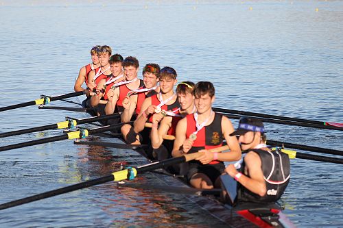 The Maadi winning eight.