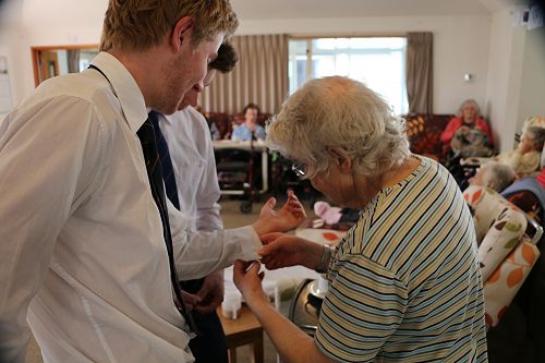 More man-skills - sewing on a button