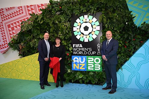 Chief
Executive Football South, Dougal McGowan; Dunedin City Council (DCC) Major and
Premier Events Coordinator, Amanda Dyer; Board Chair, Football South, Graham
Marshall. Image 