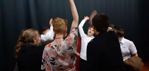 La troisième - notre pièce de théâtre