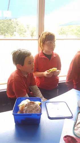 Students enjoying the lunches provided by Villa Maria - T4 2017