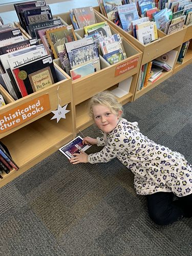 Elise - Library KIT Day