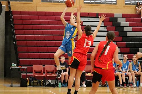 Alex Duff showcasing her skills