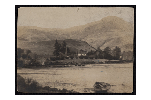 View of residence and farmland at Bradley Estate, Charteris Bay 1904