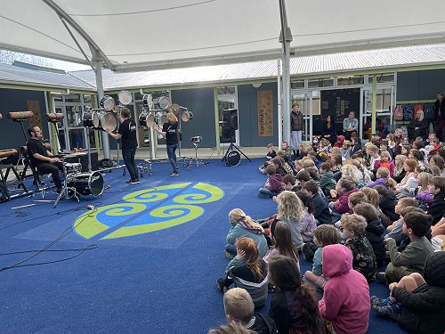 A final piece being played