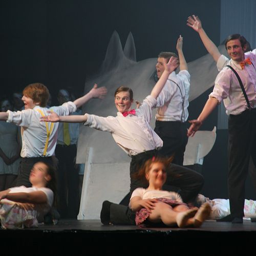 Stage Challenge dancers