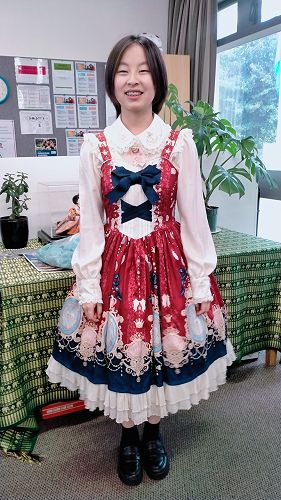 Eva in her cultural clothing