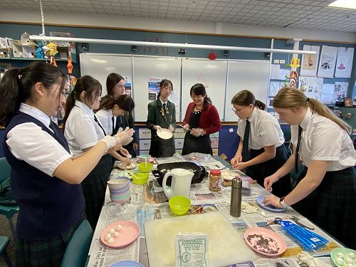 Making sweet dumplings