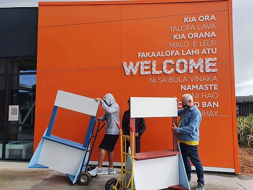 Te Uho o te Nikau welcome sign