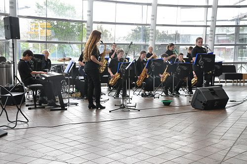 Jazz Band at the Art Gallery