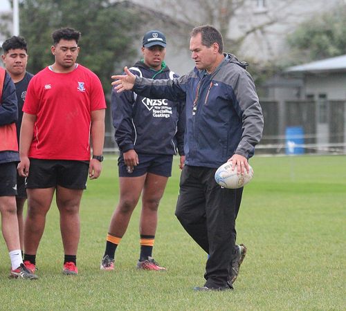 Dave Rennie joins PNBHS 1st XV for their Training Camp