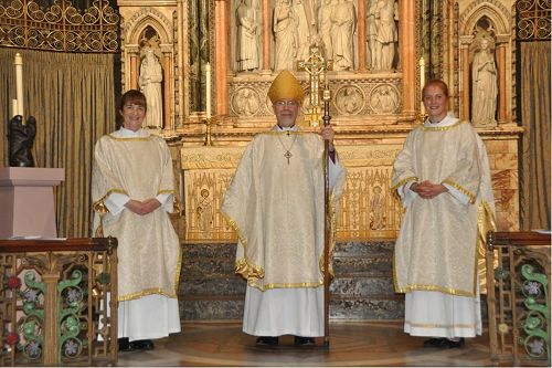 Lesley Penny, Bishop John and Claire Nicolson