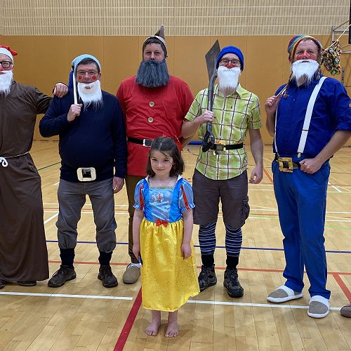 Snow White and the Six Dwarfs - 2021