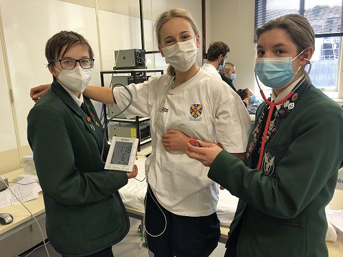 Juliette McDonald, Hannah Coe, Nora Paicu