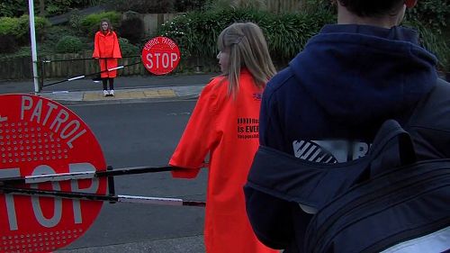 Video: Using a kea crossing