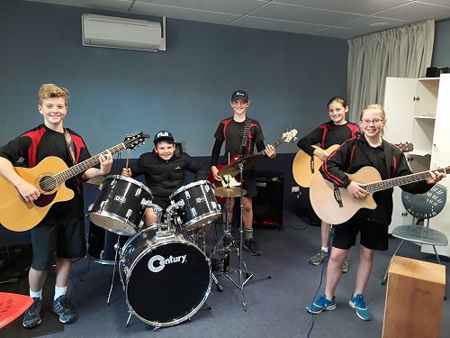 Rockband - Mia Coldicott, Nathan Downey, Jonte Elley, Carl Quinn, Pyper Smith