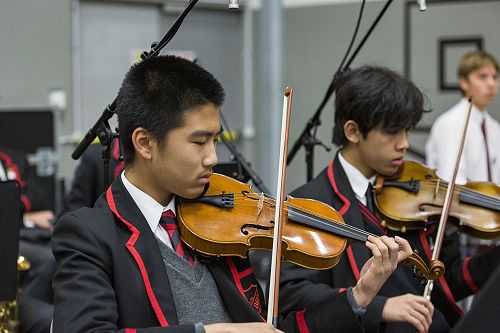 Jade Fu, left, and Trinh Nguyen.
