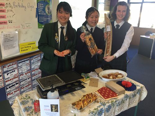 My year 10 helpers were experts!