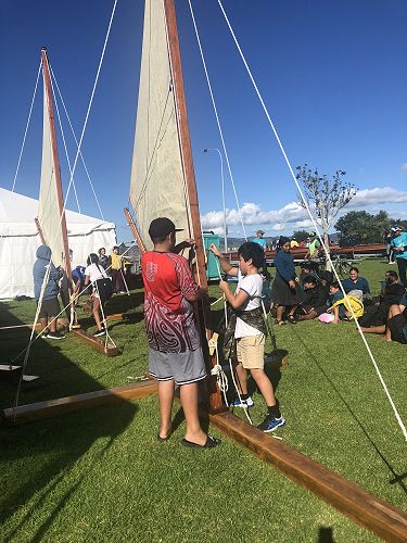 Haul the sails.... ngā raa