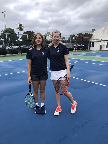 Year 12 students Nora Paicu and Phoebe O'Donnell