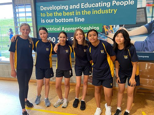 Girls Team Yellow Volleyball Team