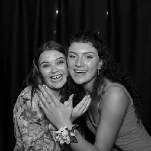 Evie Dore & Izzy Hewett