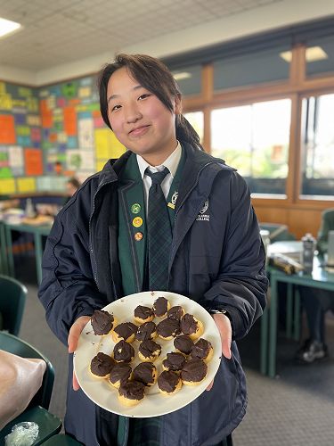 Amber Zhang made éclairs from scratch. No easy feat as choux pastry is rather difficult to get right.