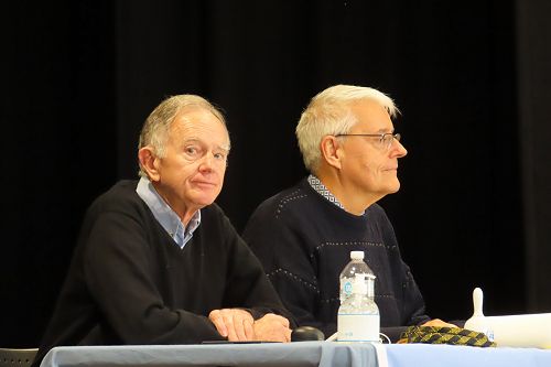 Two of the hard working ‘Secretary Generals’