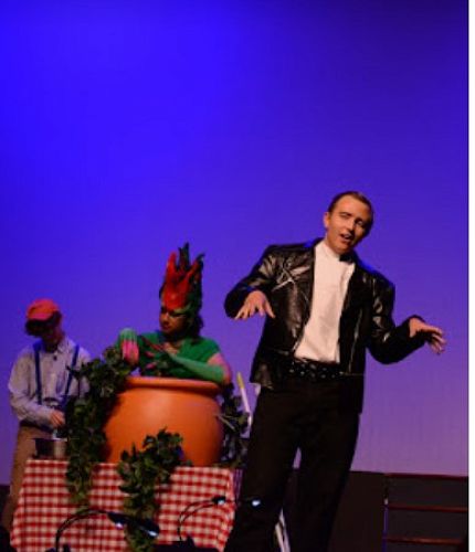 Declan Viljoen (Orin Scrivello)