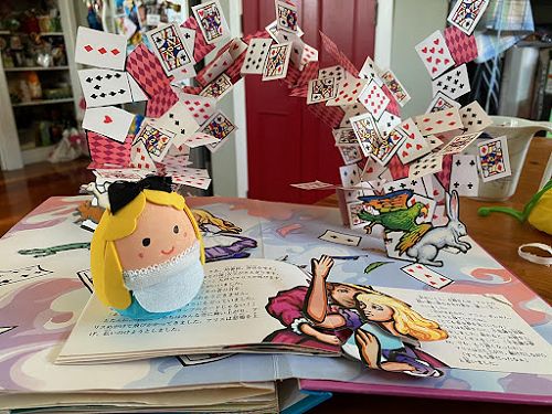 Alice in Wonderland - Nozomi Rm 24