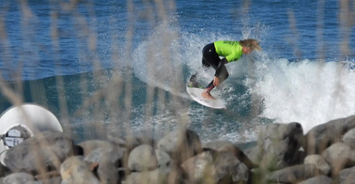 Keo Morrison rock hopping