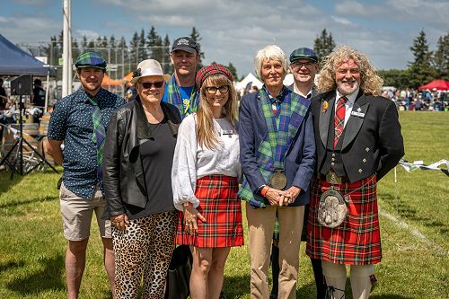 Hororata Community Trust Trustees and Chieftain