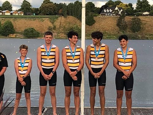Mens
Intermediate 4+ - Tom
Haycock, Luther Yates, Alex Gunn, Tom Matthews and cox, Sam Ward.