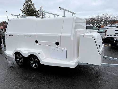 The new rowing trailer
