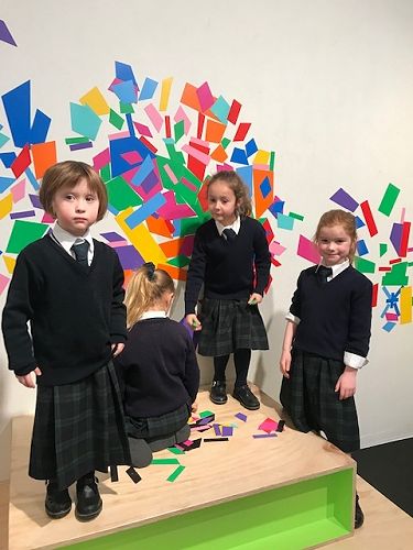 Caroline, Gabrielle and Audrey at the Art Gallery.