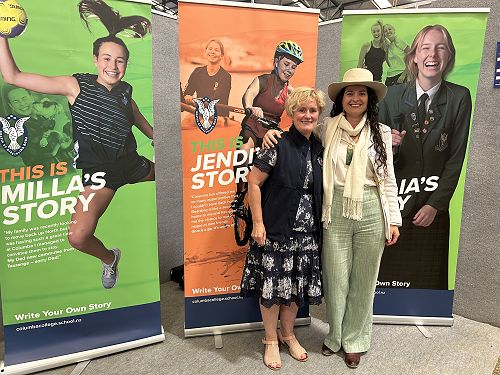 Mrs Parks and Mrs Nicol at the Waimumu Field Days