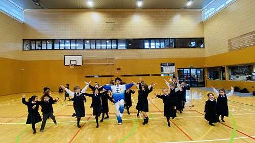 Year 0-3 five Animals Qigong