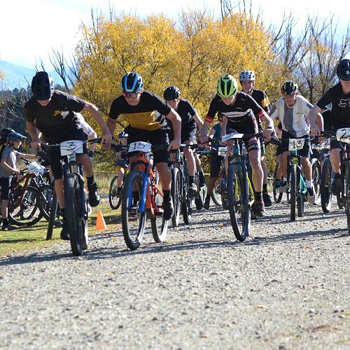 The senior competitors head off on the course at the MAC Cross Country Mountain Bike Champs at Deans Bank this week.