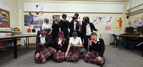탈춤 Talchum - A Mask Dance from Year 9 Korean class