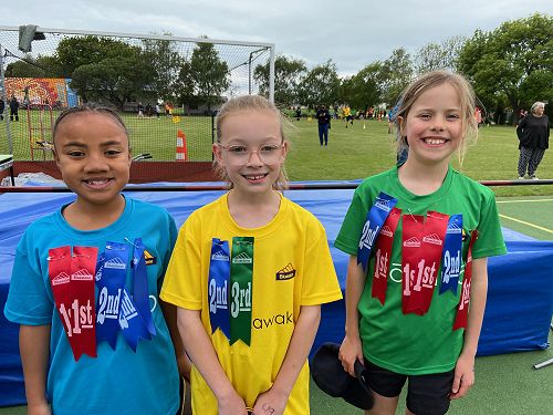 Under 9 girls high jump