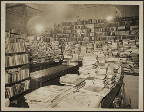 Newbolds Book Store 1940s