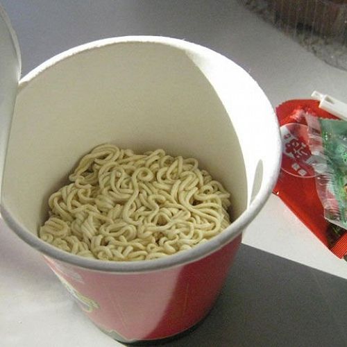 Tuckshop - 2 minute noodles