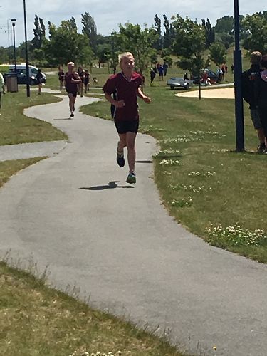 Lydia and Sam finishing the run. 