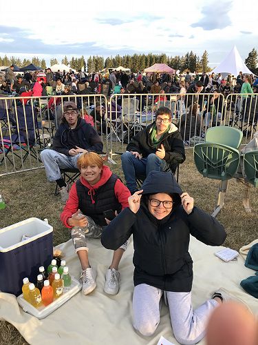 Front Row at Night Glow