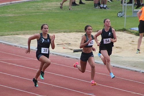 Shanti and Tila leading from the front