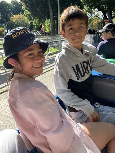 Leianaa & Mapaku on Esplanade train ride Kit day Term 1